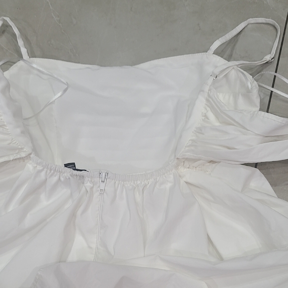 Windsor White Backless Dress with Bow Detail - Picture 6 of 9